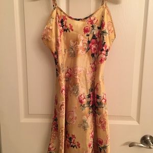 New Soft & Sexy Negligee by Sophia By Delicates